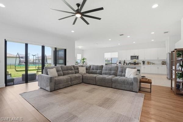5156 Julienne RD-5