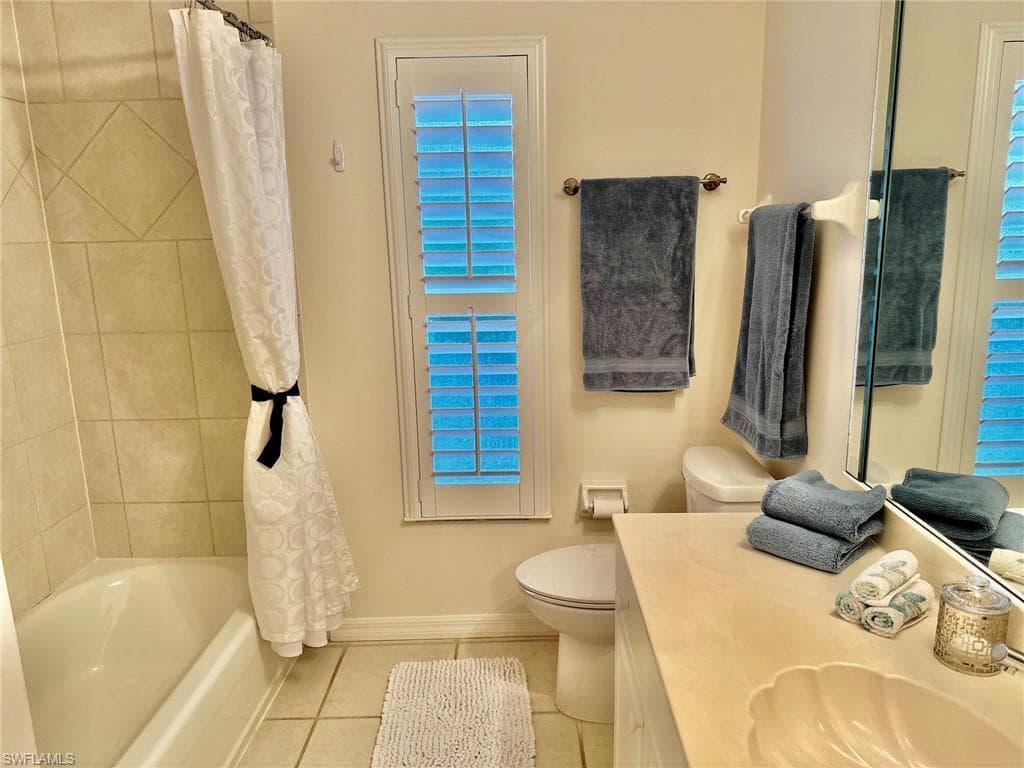 930 Marble DR-34