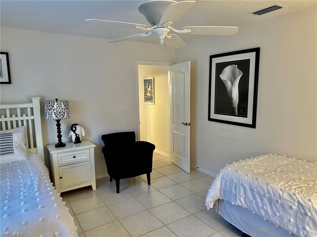 930 Marble DR-33