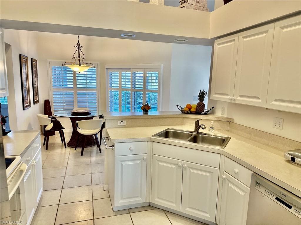 930 Marble DR-15