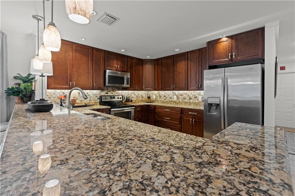 16442 Timberlakes DR 204-13