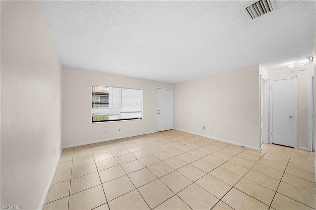 5551 5th AVE-6