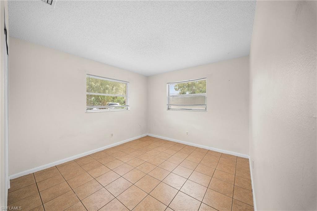 5551 5th AVE-13