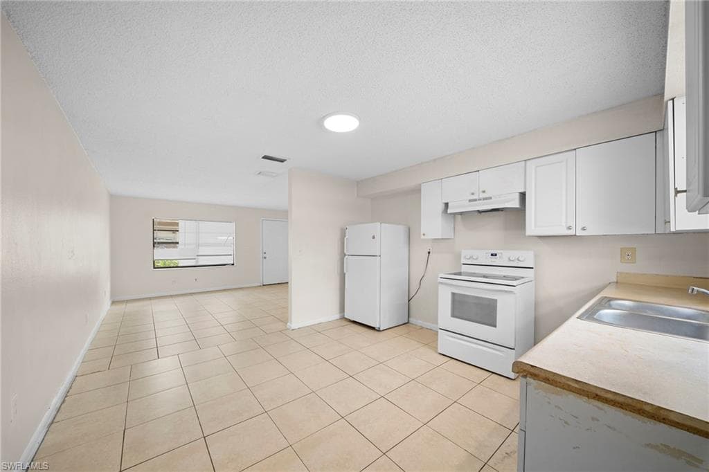 5551 5th AVE-8