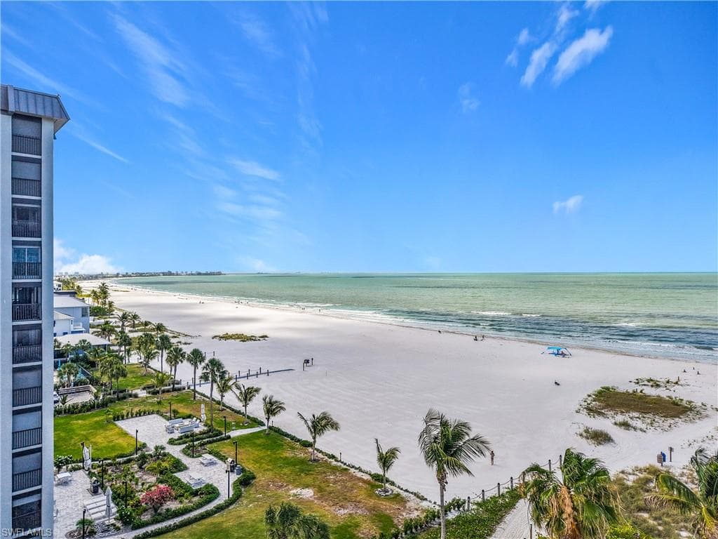 2800 Estero BLVD PH3-27