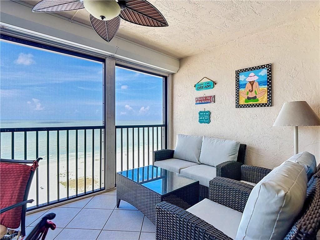 2800 Estero BLVD PH3-16