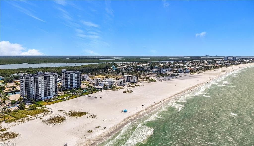 2800 Estero BLVD PH3-26