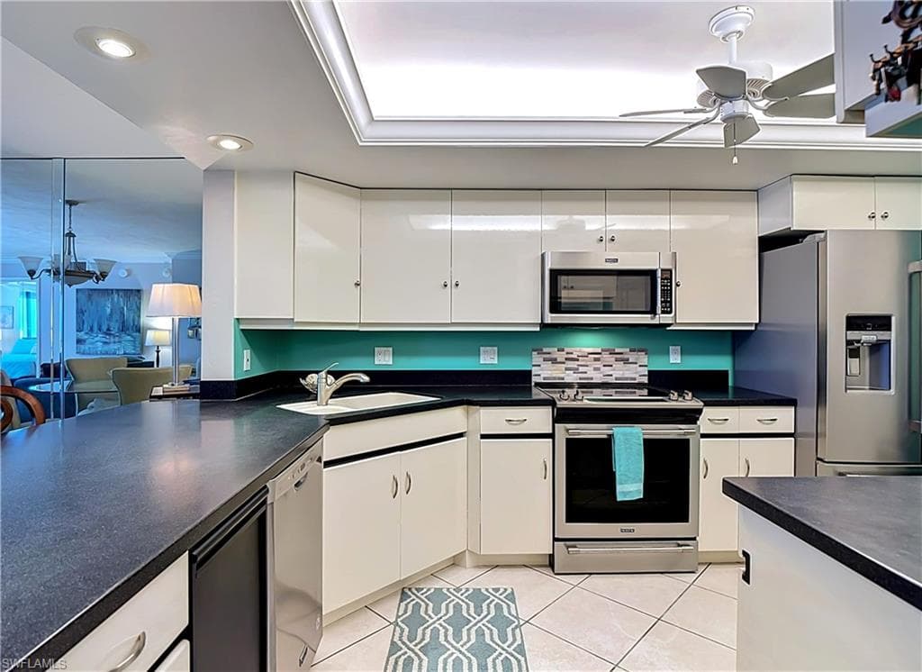 2800 Estero BLVD PH3-5