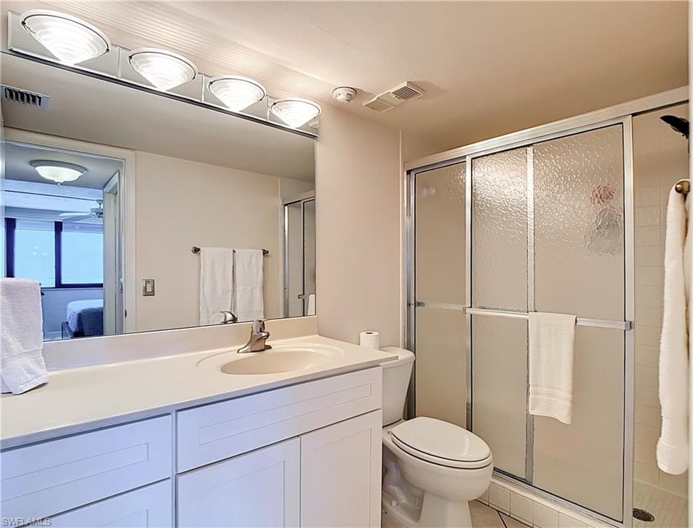 2800 Estero BLVD PH3-20