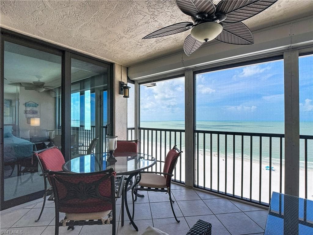 2800 Estero BLVD PH3-15