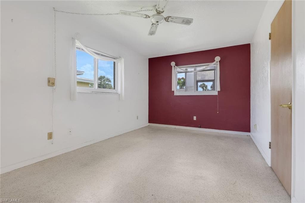 2212 E 6th ST-23