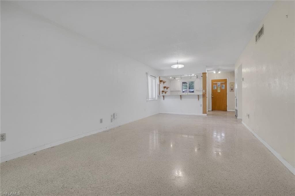 2212 E 6th ST-14