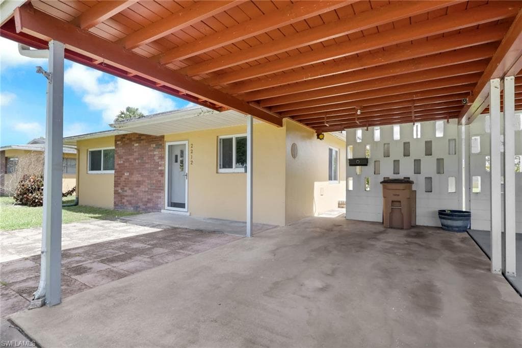 2212 E 6th ST-4