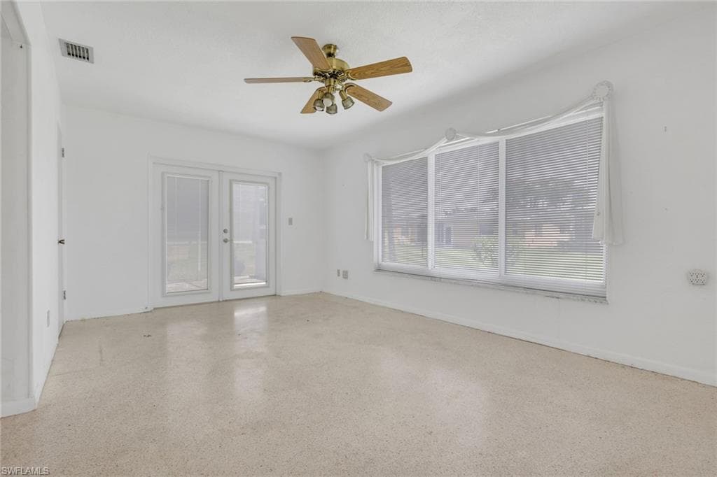 2212 E 6th ST-21