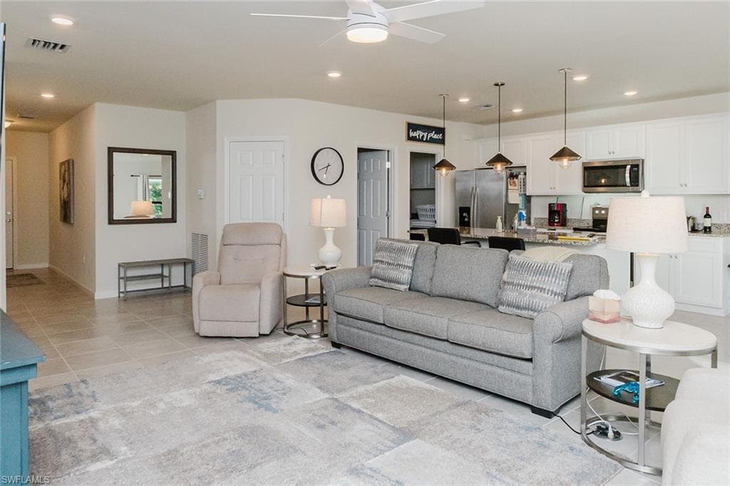 6168 Harmony DR-6