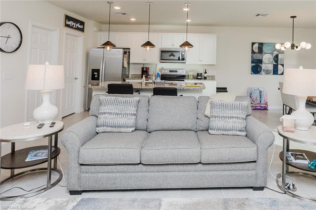 6168 Harmony DR-10