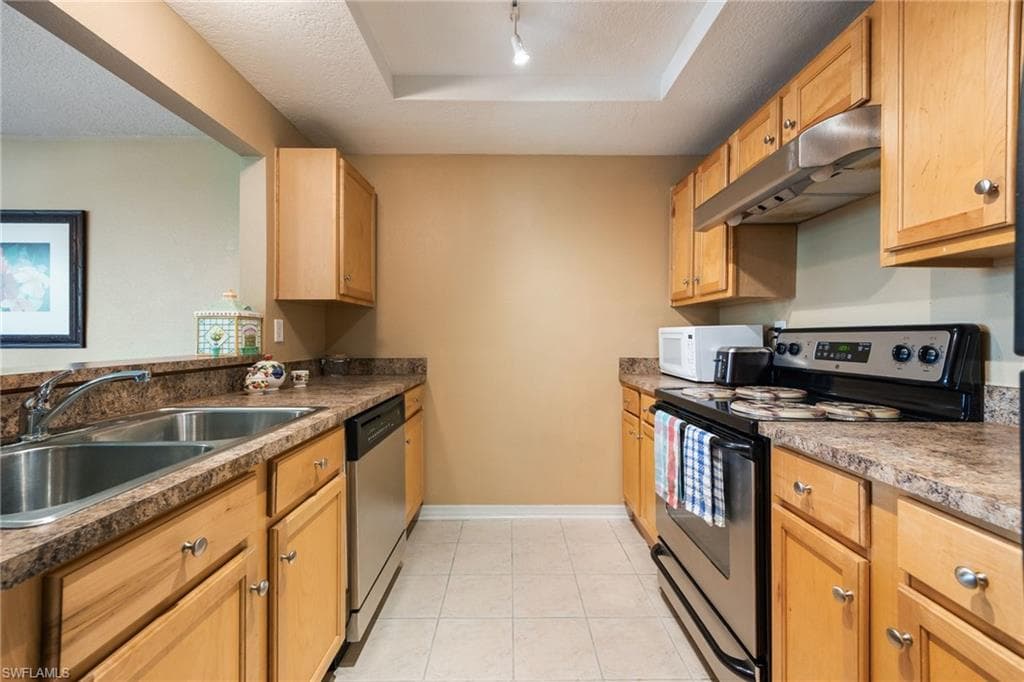 3344 N Key DR 7-10
