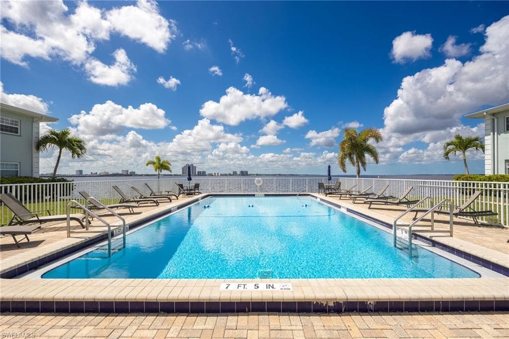 3344 N Key DR 7-21