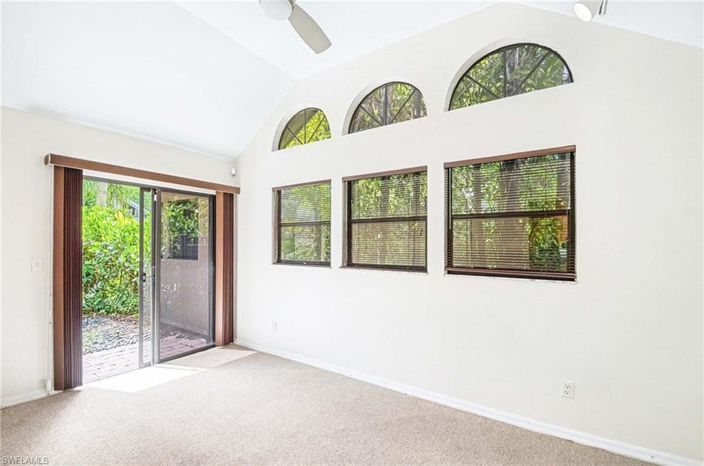 1325 Solana RD K3-33