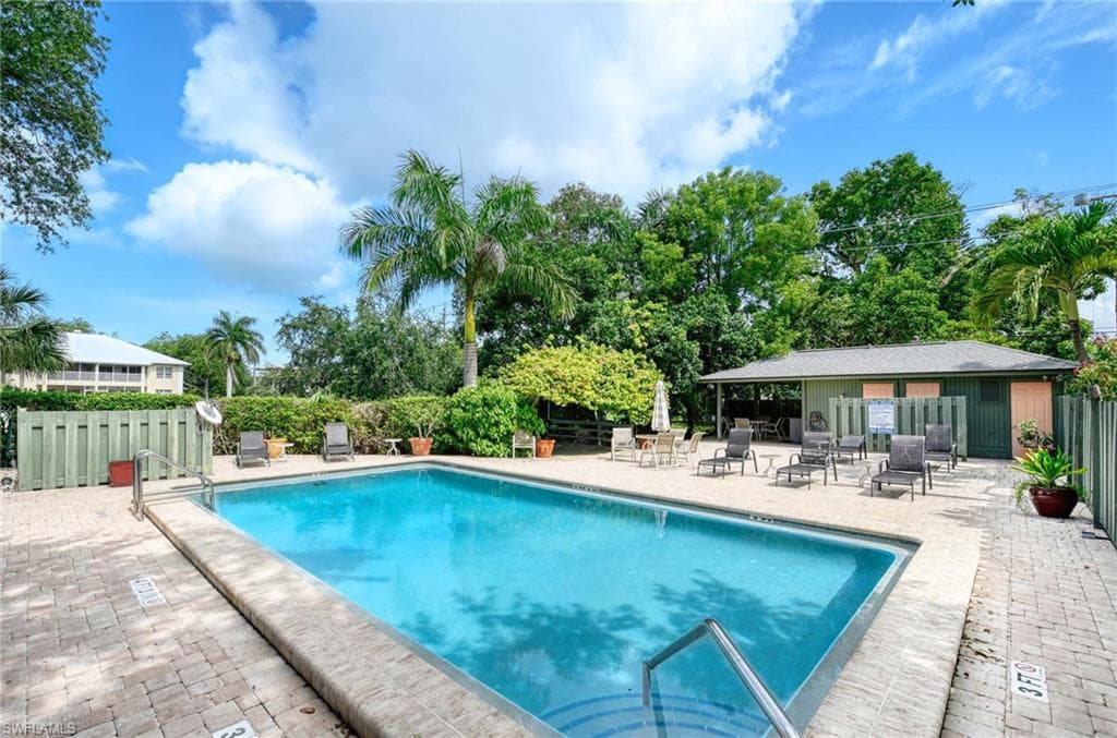 1325 Solana RD K3-21