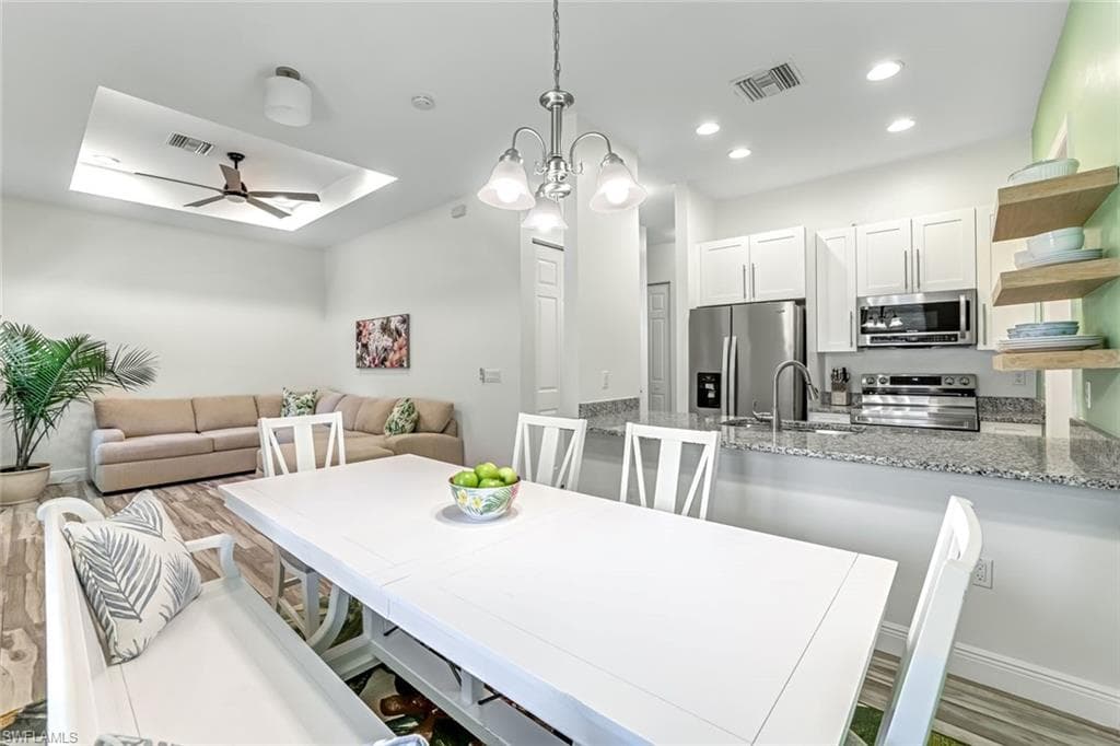 3980 Full Moon CT-7