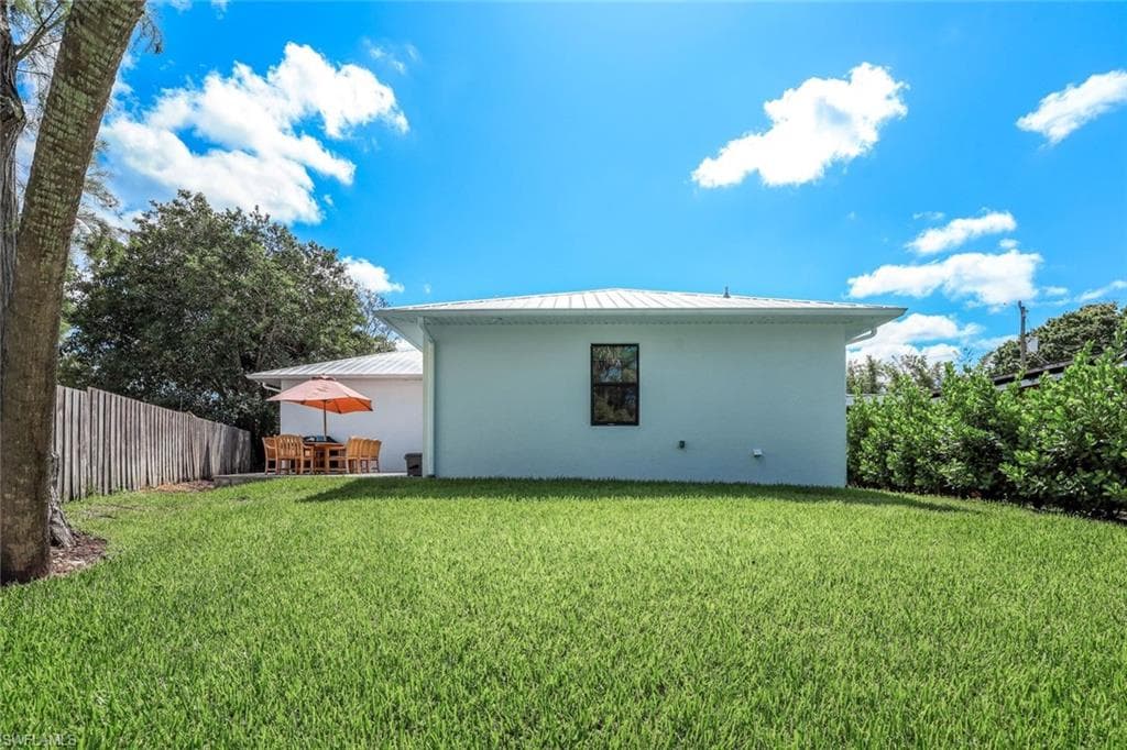 3980 Full Moon CT-25