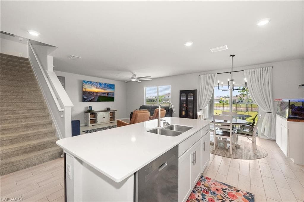 2849 Pillar Coral LN-7