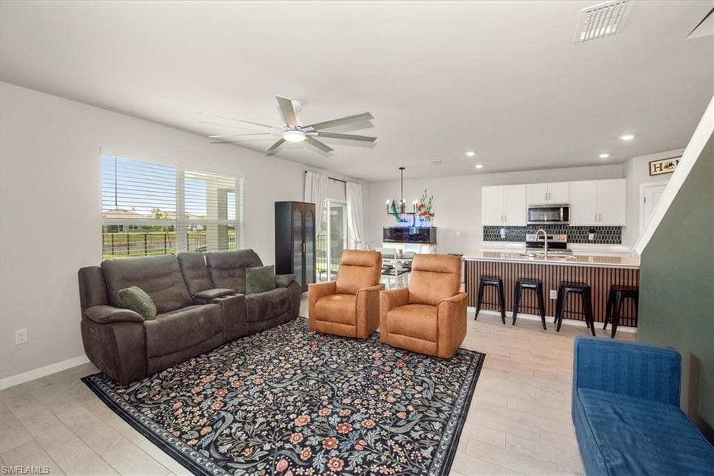 2849 Pillar Coral LN-4