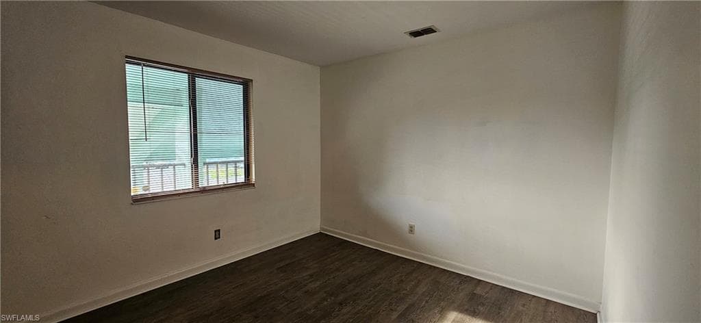 4904 Vincennes CT 209-16