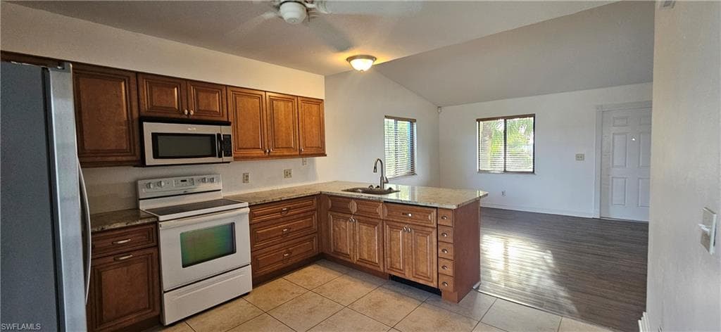 4904 Vincennes CT 209-5