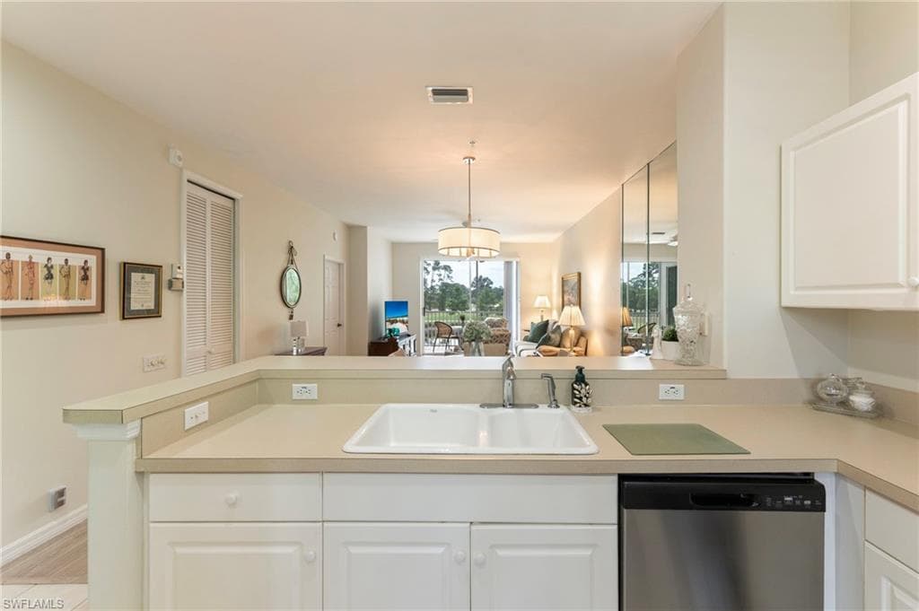 8247 Parkstone PL 206-12