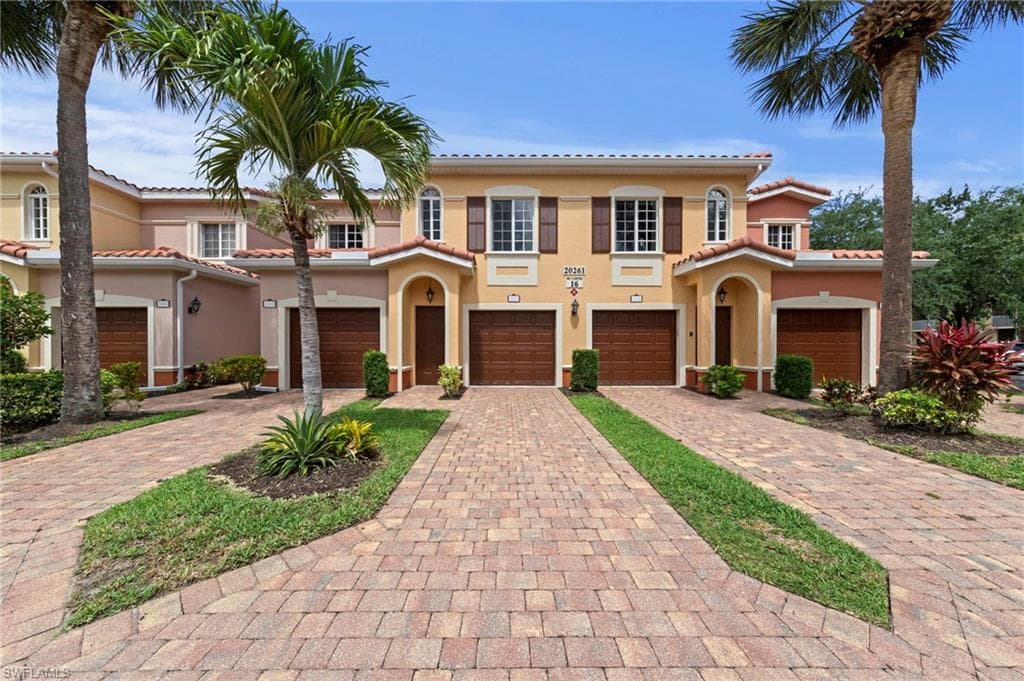 20261 Estero Gardens CIR 207-1