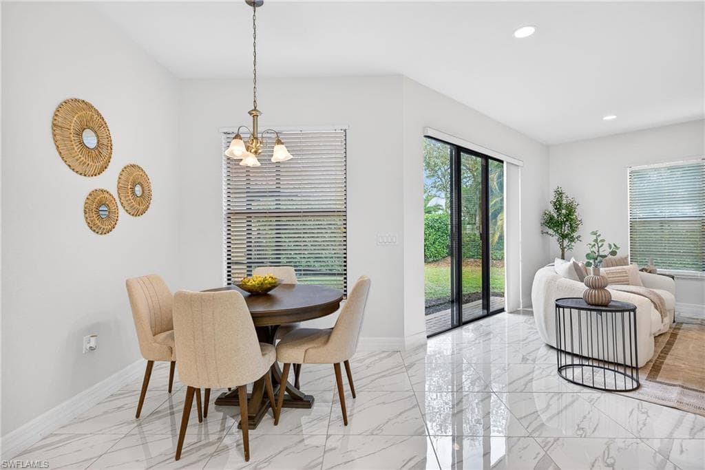 13852 Luna DR-6