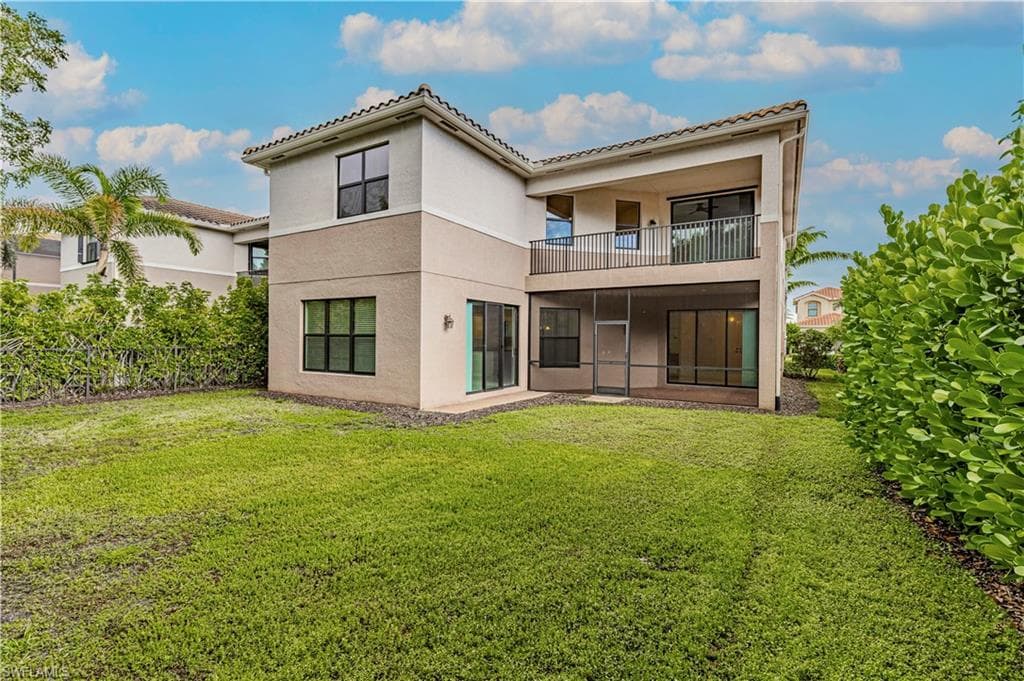 13852 Luna DR-16
