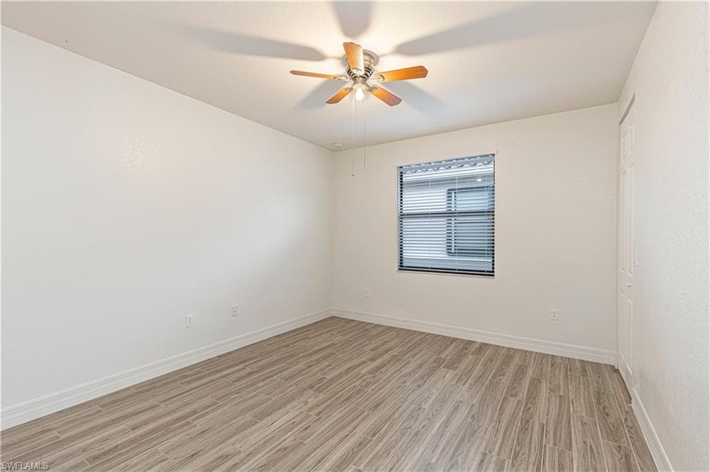 13852 Luna DR-20