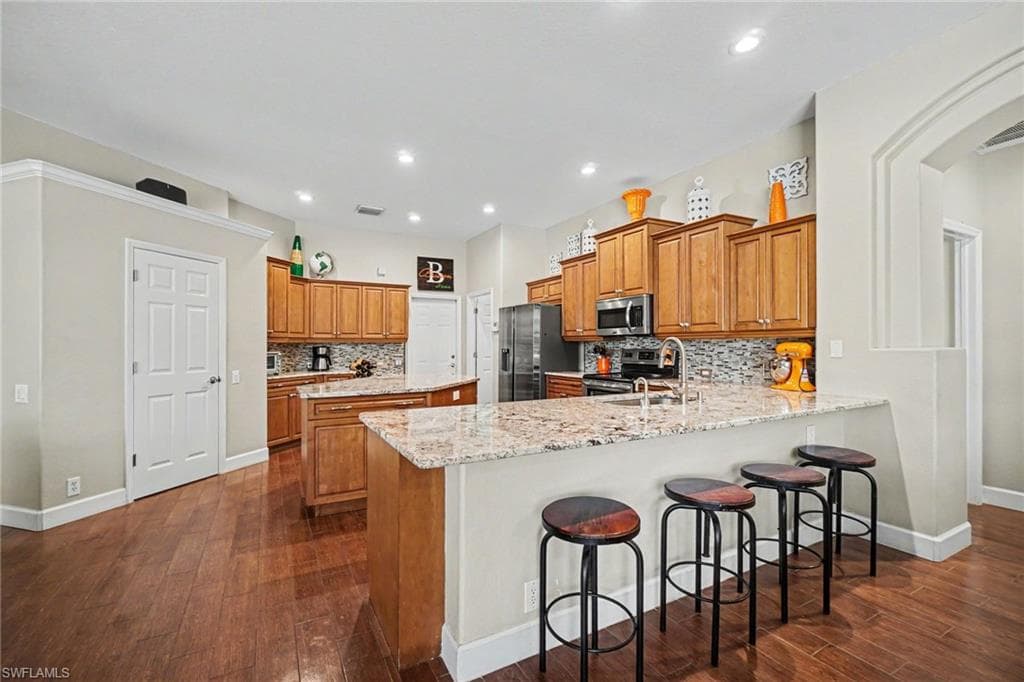 15220 Blackhawk DR-12
