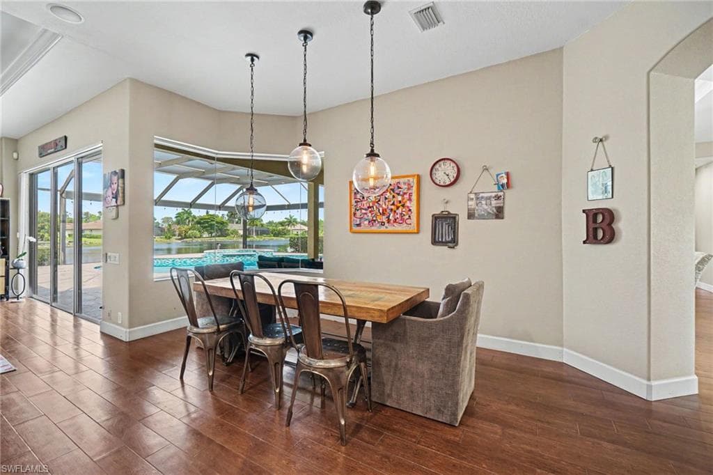15220 Blackhawk DR-14