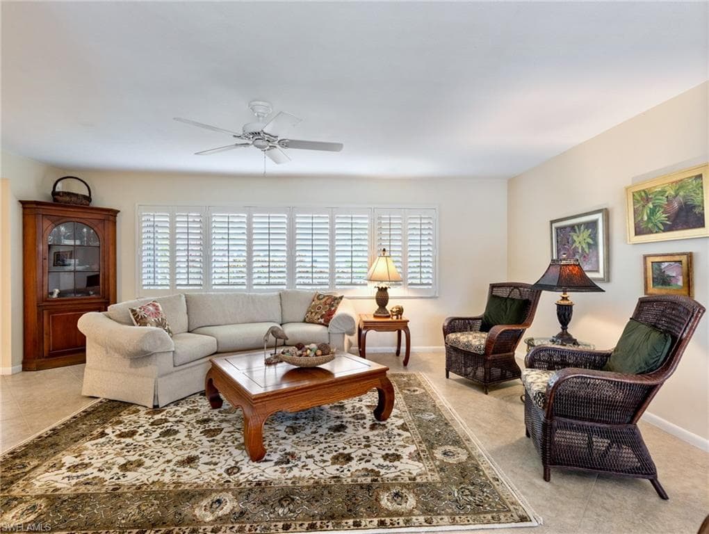 392 Snow DR-9