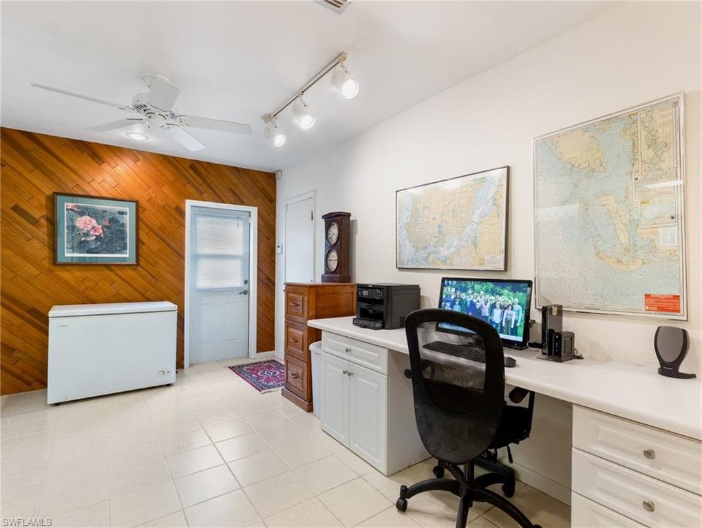 392 Snow DR-39