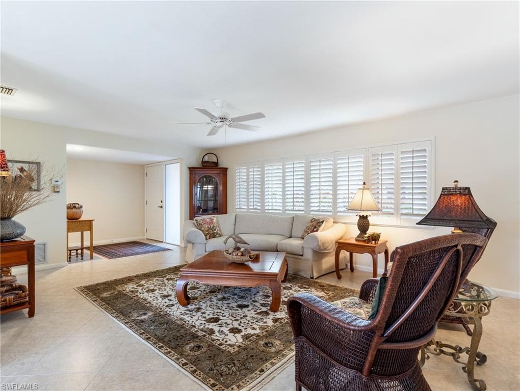392 Snow DR-8