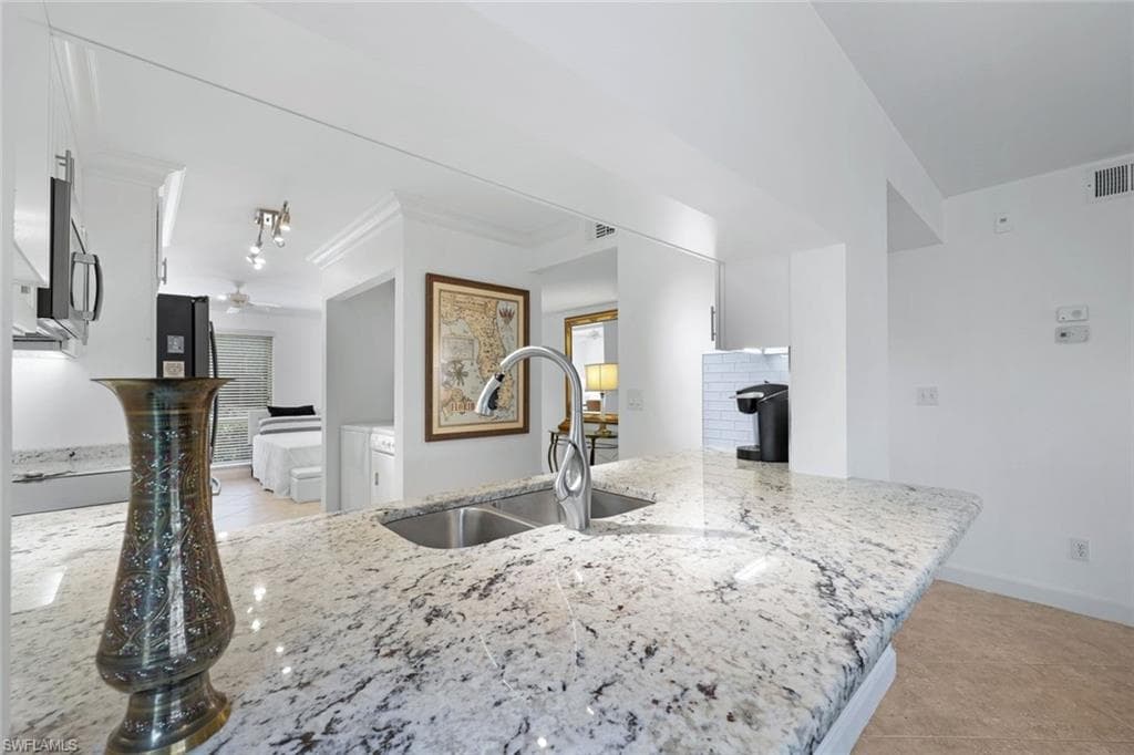 1250 Yesica Ann CIR E106-29