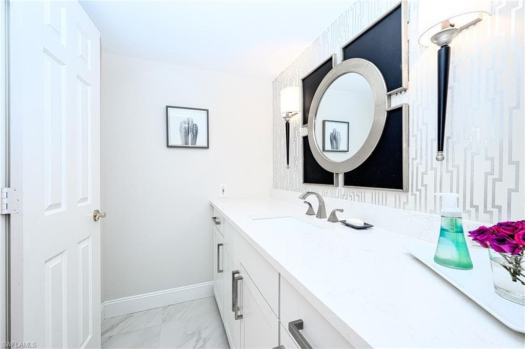 586 Beachwalk CIR O-205-20