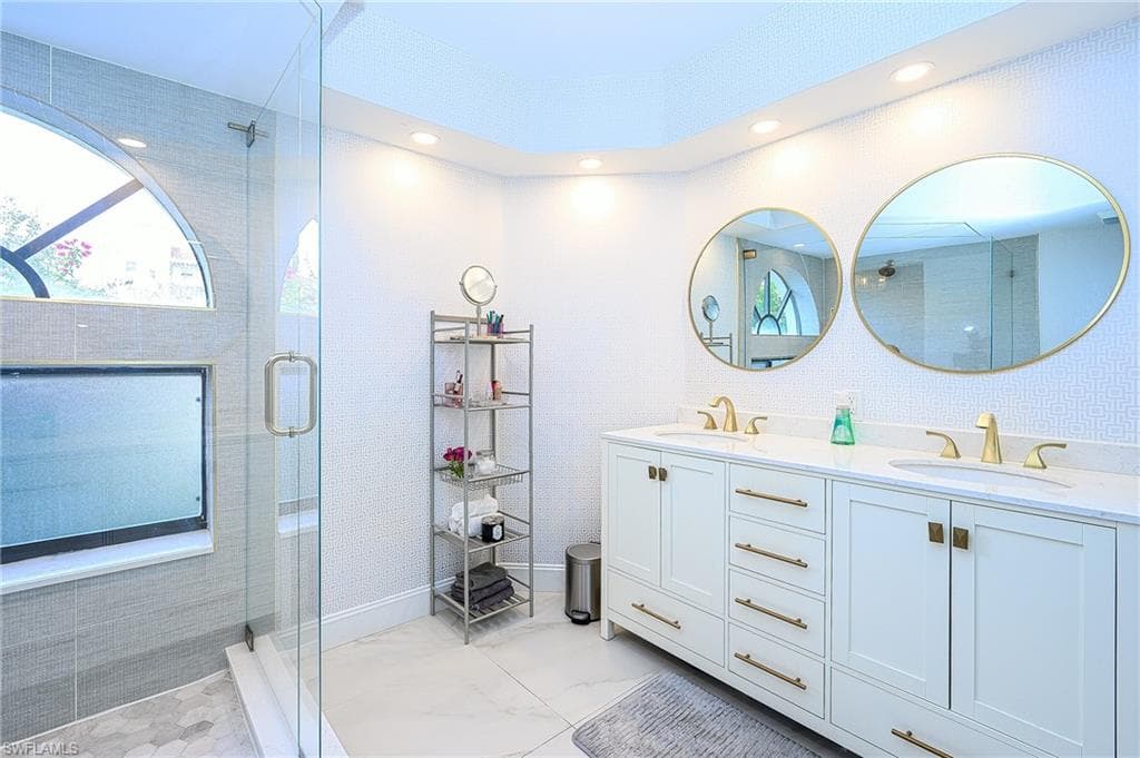 586 Beachwalk CIR O-205-18