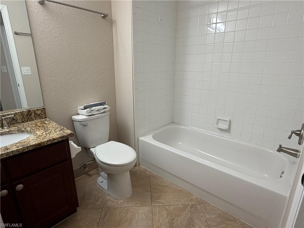 4635 Saint Croix LN 1214-7