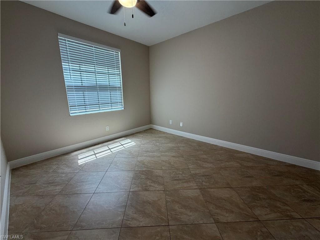 4635 Saint Croix LN 1214-8