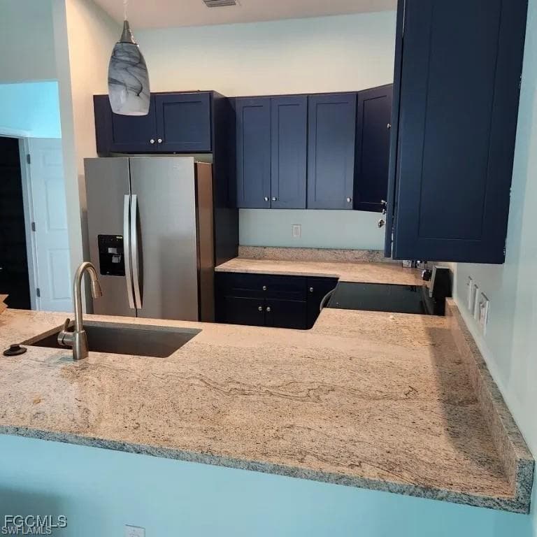 5653 Genesee PKWY 5653-5
