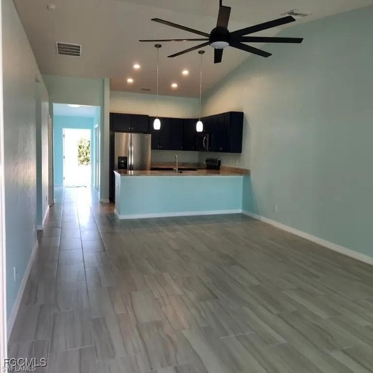 5653 Genesee PKWY 5653-4