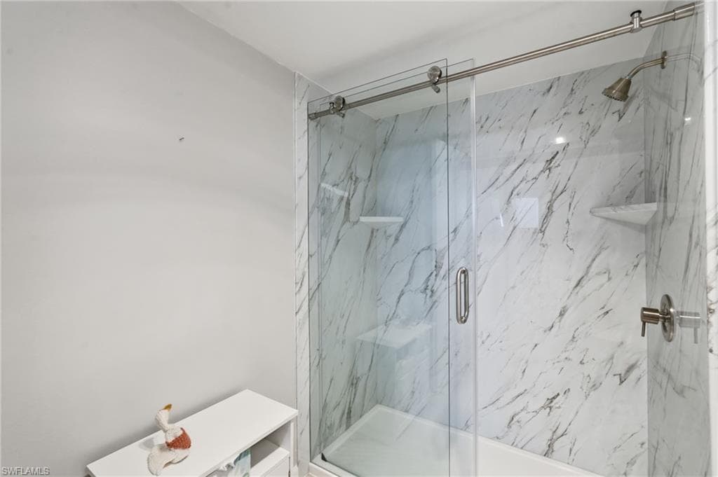 4223 Bay Beach LN 4F-12