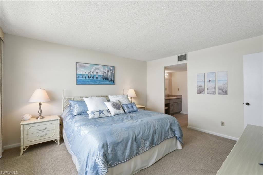 4223 Bay Beach LN 4F-18