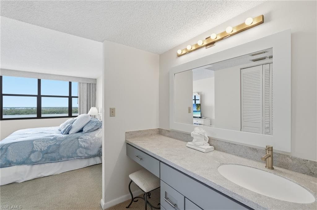 4223 Bay Beach LN 4F-21